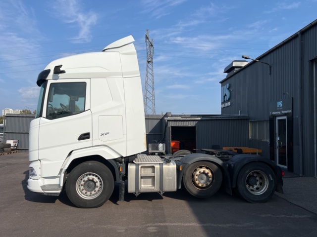 1351309-2 Dragbil XF 480 FTG DAF Automat, -2023