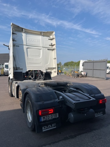 1351309-3 Dragbil XF 480 FTG DAF Automat, -2023