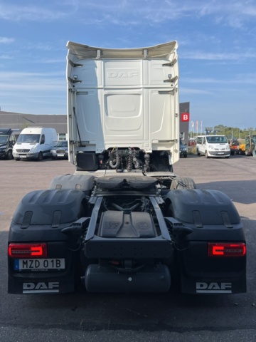 1351309-4 Dragbil XF 480 FTG DAF Automat, -2023