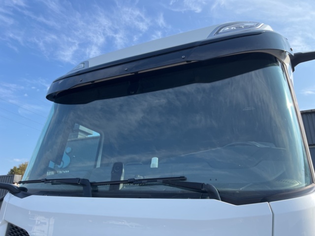 1351309-10 Dragbil XF 480 FTG DAF Automat, -2023