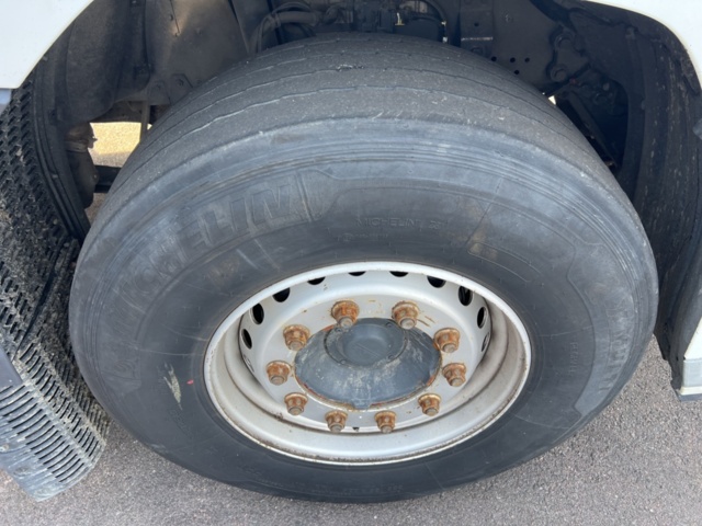 1351309-24 Dragbil XF 480 FTG DAF Automat, -2023