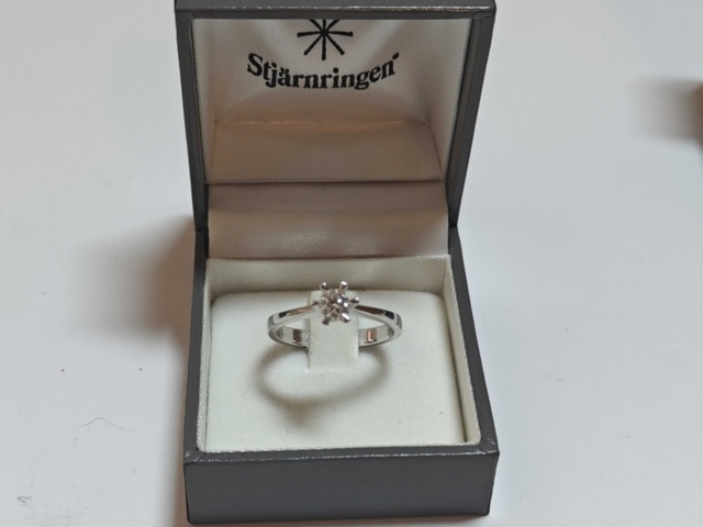 1400531-15 Ringar i vitguld 18K - 6 st