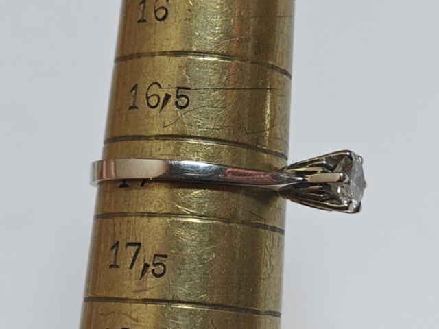 1400531-14 Ringar i vitguld 18K - 6 st