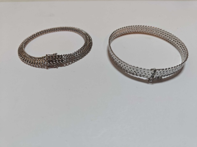 1400534-1 Armband vitguld 18K - 2 st