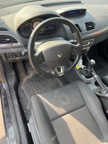 1351311-17 Renault Mégane Grandtour 1.6 VVT Manuell, 110hk, -2013 (Reparationsobjekt)