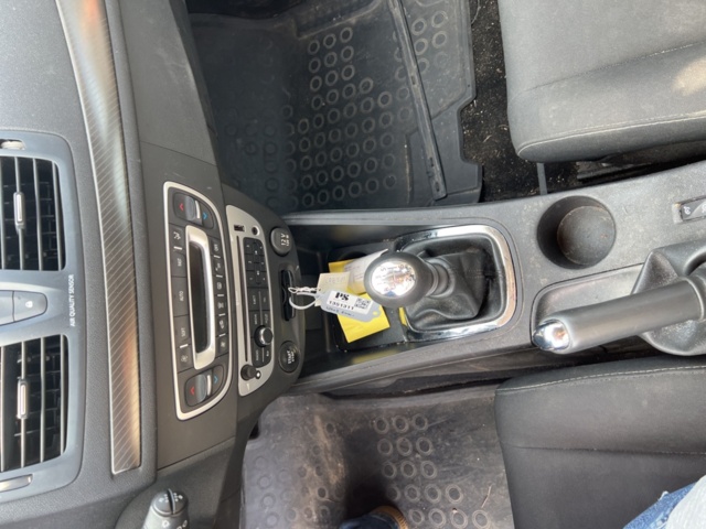 1351311-19 Renault Mégane Grandtour 1.6 VVT Manuell, 110hk, -2013 (Reparationsobjekt)