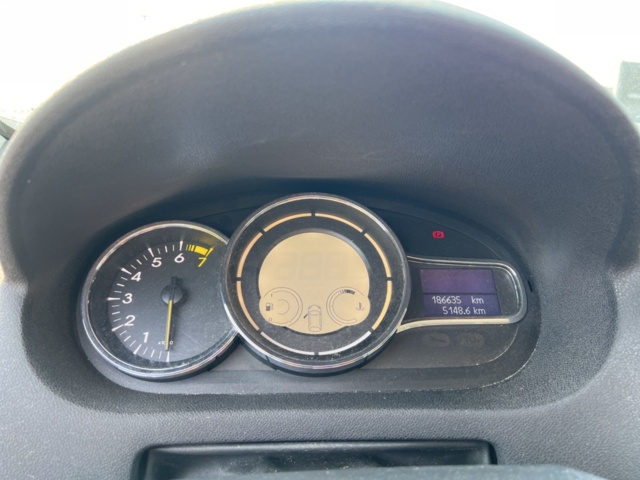 1351311-22 Renault Mégane Grandtour 1.6 VVT Manuell, 110hk, -2013 (Reparationsobjekt)