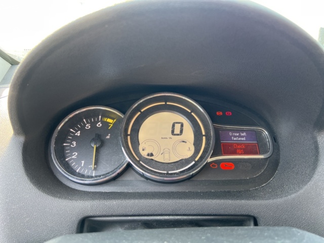 1351311-23 Renault Mégane Grandtour 1.6 VVT Manuell, 110hk, -2013 (Reparationsobjekt)