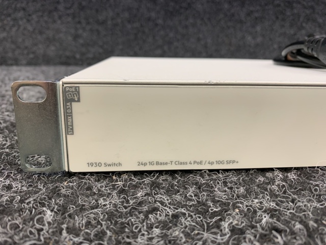 1415601-7 Switch HPE Networking Instant On 1930 24p