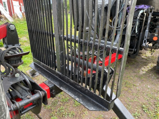 1416200-7 Skogskärra Patu 480