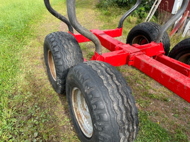 1416200-8 Skogskärra Patu 480