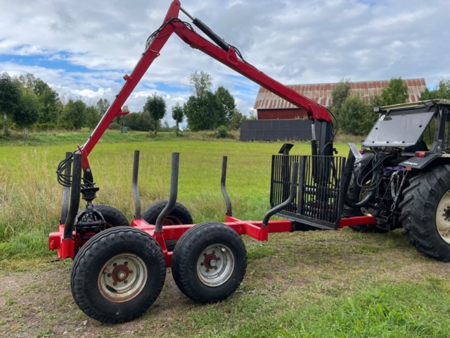 1416200-24 Skogskärra Patu 480