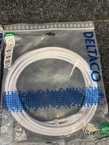 1414751-4 10 st nätverkskablar á 10m, Deltaco