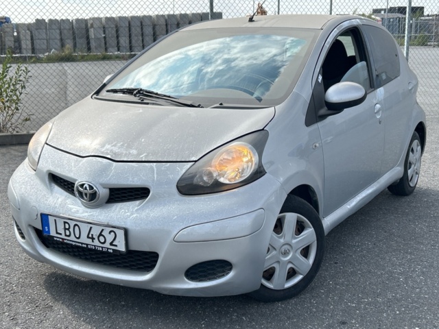 1383237-1 Toyota Aygo 5-dörrar 1.0 VVT-i MultiMode, 68hk, 2010