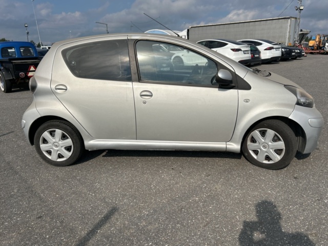 1383237-6 Toyota Aygo 5-dörrar 1.0 VVT-i MultiMode, 68hk, 2010