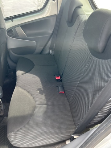 1383237-21 Toyota Aygo 5-dörrar 1.0 VVT-i MultiMode, 68hk, 2010