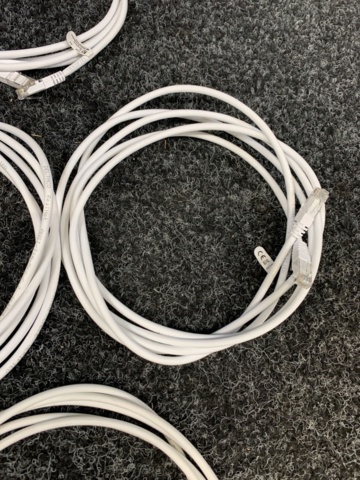 1414763-8 10 st nätverkskablar á 3m, Deltaco