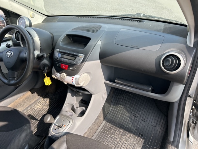 1383237-26 Toyota Aygo 5-dörrar 1.0 VVT-i MultiMode, 68hk, 2010