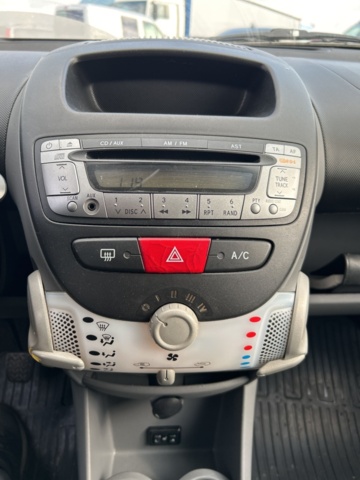 1383237-14 Toyota Aygo 5-dörrar 1.0 VVT-i MultiMode, 68hk, 2010