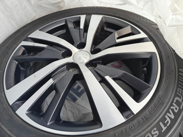 1400540-61 Peugeot 3008 HYBRID4 300 EAT, 300hk, 2021