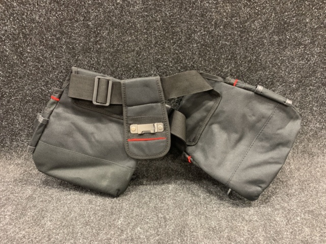 1415795-9 Verktygsbälte i nylon, 2 x hammarhållare & snäpplås, Tayg