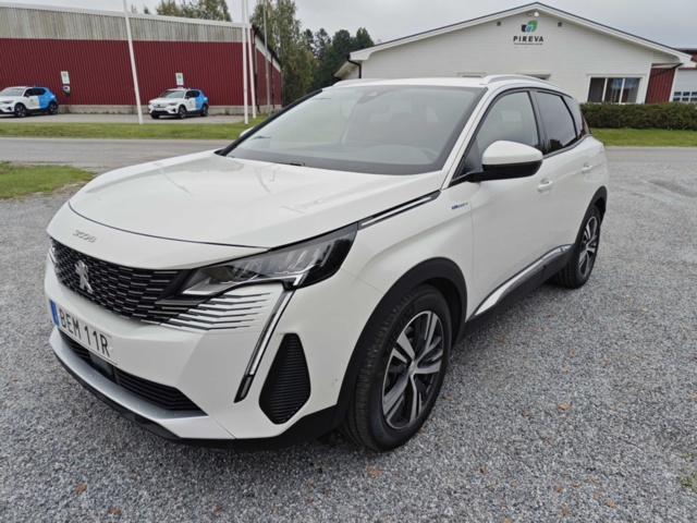 1400540-1 Peugeot 3008 HYBRID4 300 EAT, 300hk, 2021
