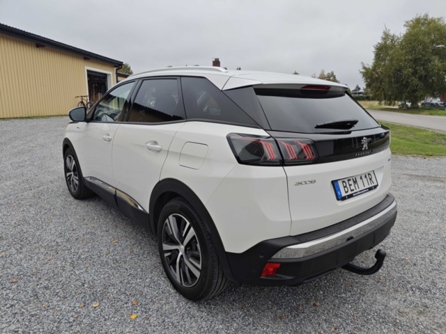 1400540-7 Peugeot 3008 HYBRID4 300 EAT, 300hk, 2021