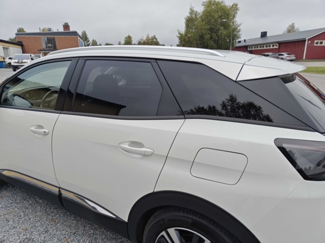 1400540-10 Peugeot 3008 HYBRID4 300 EAT, 300hk, 2021