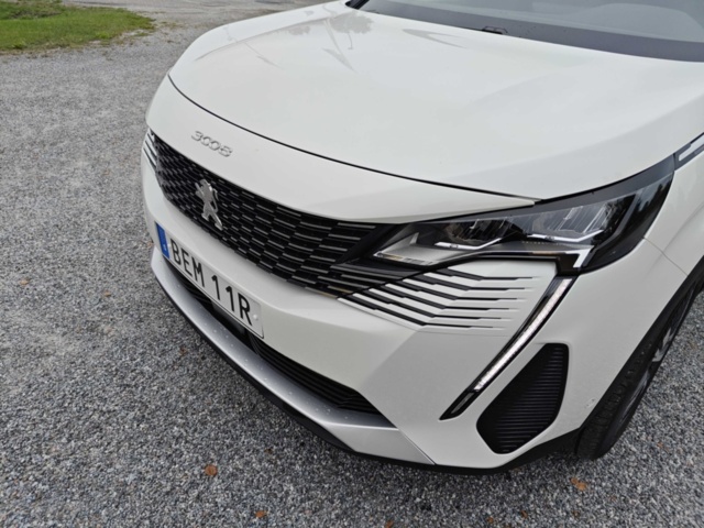 1400540-14 Peugeot 3008 HYBRID4 300 EAT, 300hk, 2021