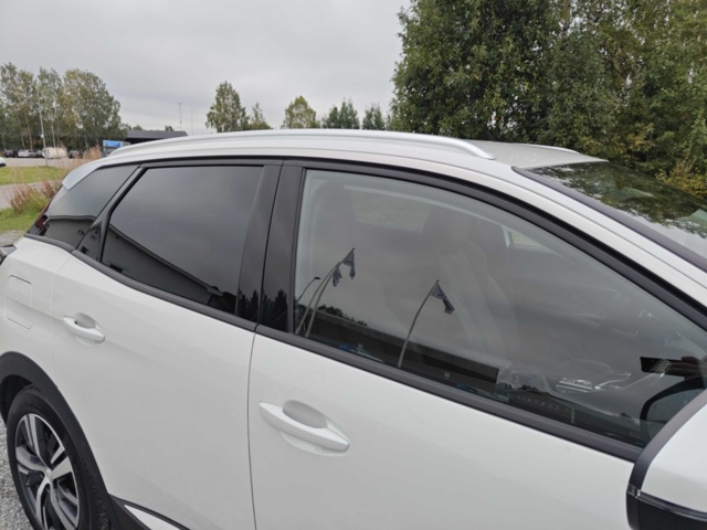 1400540-25 Peugeot 3008 HYBRID4 300 EAT, 300hk, 2021