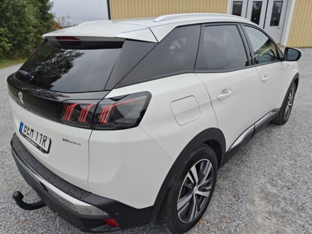1400540-28 Peugeot 3008 HYBRID4 300 EAT, 300hk, 2021