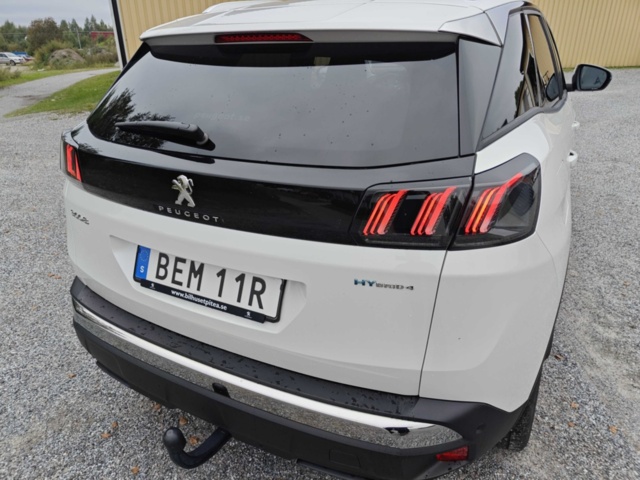 1400540-29 Peugeot 3008 HYBRID4 300 EAT, 300hk, 2021