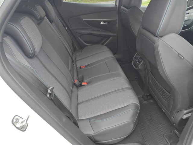 1400540-46 Peugeot 3008 HYBRID4 300 EAT, 300hk, 2021