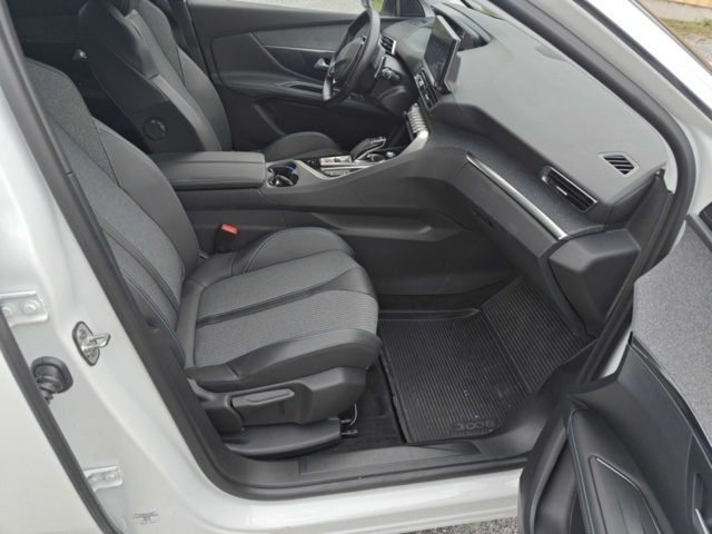 1400540-52 Peugeot 3008 HYBRID4 300 EAT, 300hk, 2021