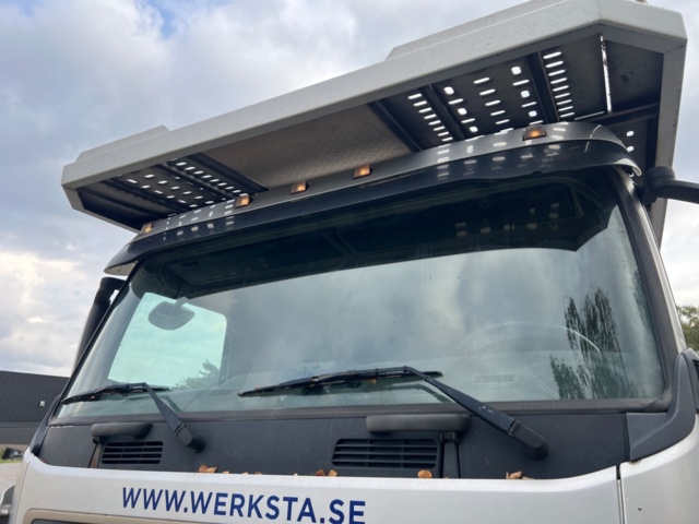 1384537-10 Biltransport Volvo FM9 6X2 Automat, -2006