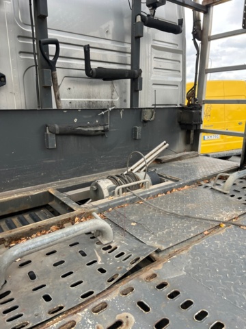 1384537-17 Biltransport Volvo FM9 6X2 Automat, -2006