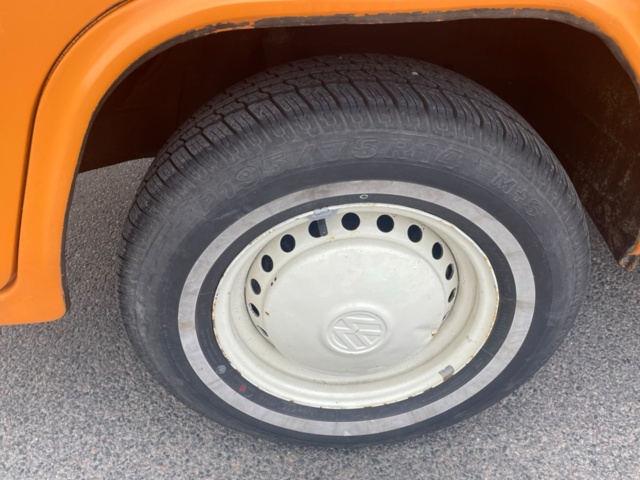 1343851-11 Ombyggd Volkswagen Folkabuss