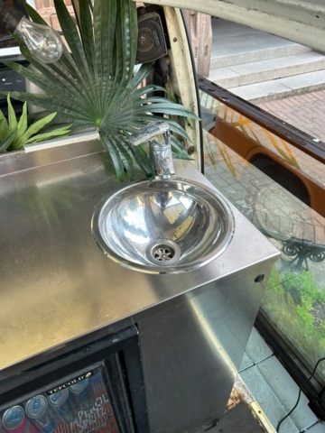 1343851-31 Ombyggd Volkswagen Folkabuss