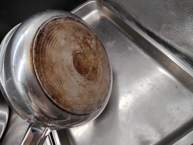 1415977-7 Stekpannor och köksredskap