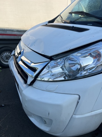 1351312-8 Skåpbil Citroën Jumpy Van 2.0 HDi 163hk, -2016 (Reparationsobjekt) Ny info