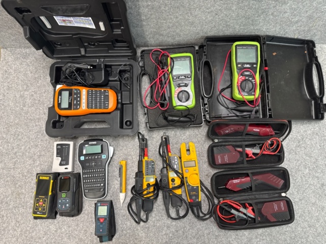 Mixed measuring instruments & label printers - PS Auction - We value ...