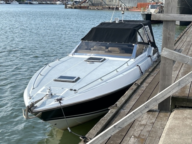 1361223-2 Sunseeker 39 Cobra, Volvo Penta KAD 43 Diesel - 1988
