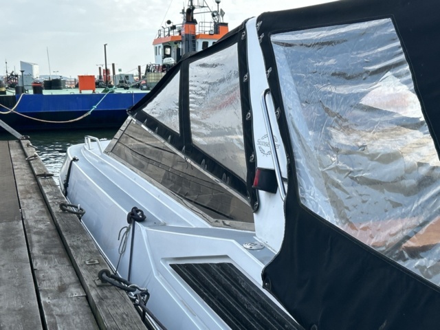 1361223-7 Sunseeker 39 Cobra, Volvo Penta KAD 43 Diesel - 1988