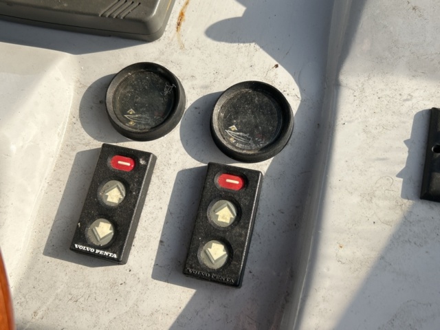 1361223-37 Sunseeker 39 Cobra, Volvo Penta KAD 43 Diesel - 1988
