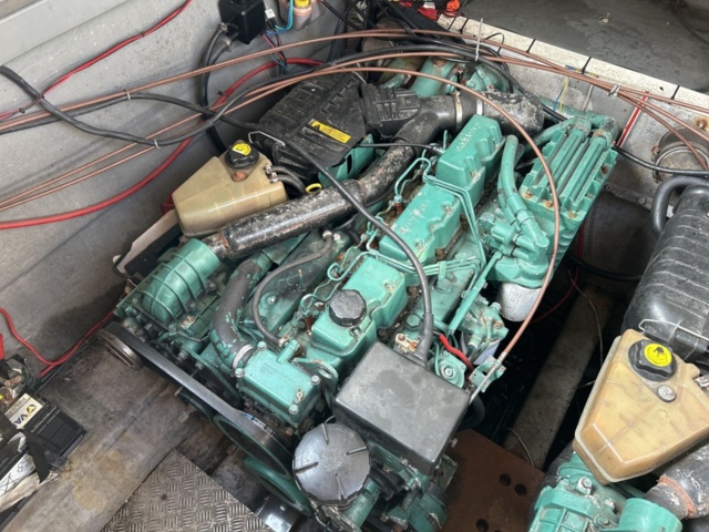 1361223-59 Sunseeker 39 Cobra, Volvo Penta KAD 43 Diesel - 1988