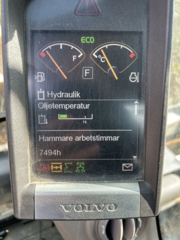 1383248-22 Volvo EW160D med tre skopor & gafflar *Uppdaterad auktion*