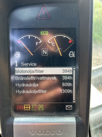 1383248-25 Volvo EW160D med tre skopor & gafflar *Uppdaterad auktion*