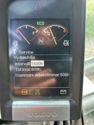 1383248-24 Volvo EW160D med tre skopor & gafflar *Uppdaterad auktion*