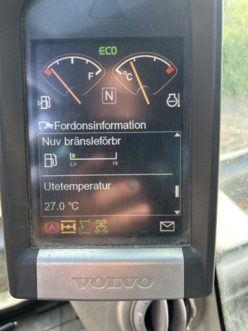 1383248-26 Volvo EW160D med tre skopor & gafflar *Uppdaterad auktion*