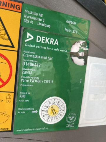 1383248-36 Volvo EW160D med tre skopor & gafflar *Uppdaterad auktion*